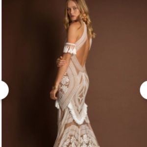 ISO: Rue De Seine gowns in SoCal to rent